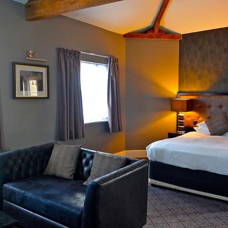 The Angel Hotel Wetherspoon Уитби Экстерьер фото