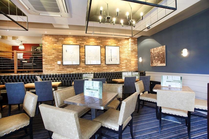 The Angel Hotel Wetherspoon Уитби Экстерьер фото